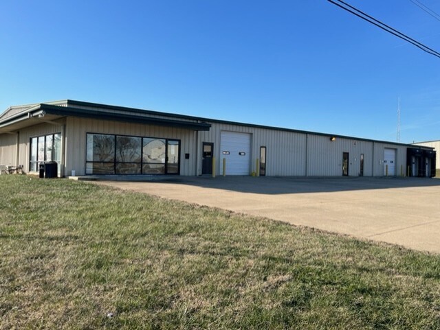 2412 S Crabtree Dr, Princeton, IN for Rent