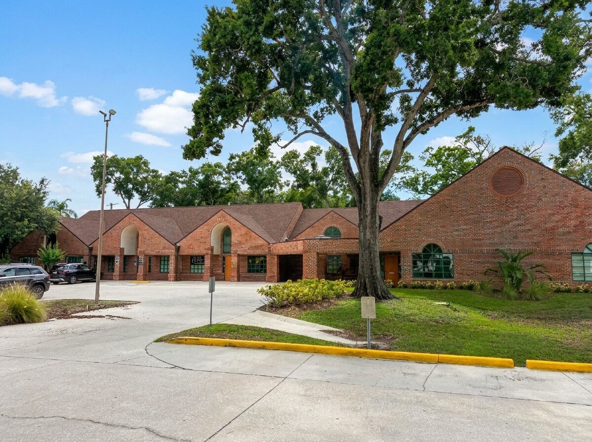 4200 N Armenia Ave, Tampa, FL for Rent
