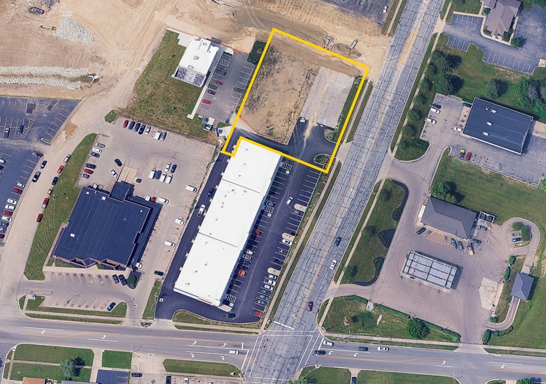 6061 Brandt Pike, Huber Heights, OH for Sale