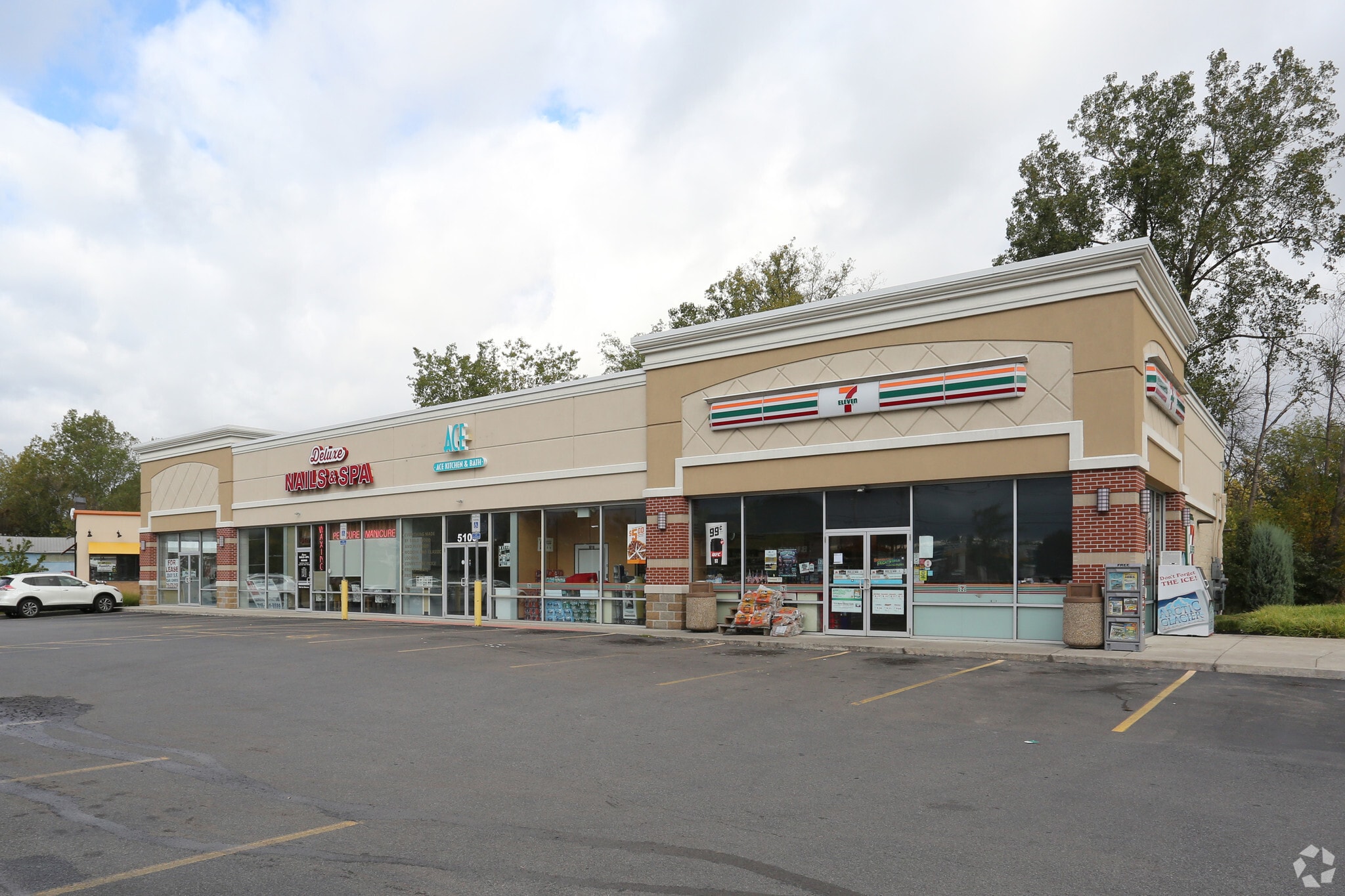 5100 Genesee St, Cheektowaga, NY for Rent