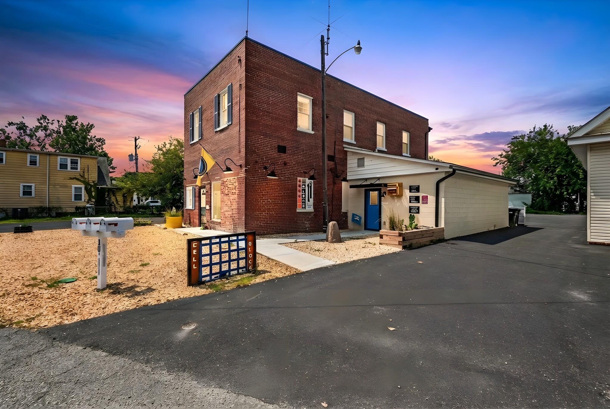 10 Irving Ave N, Colonial Beach, VA for Sale