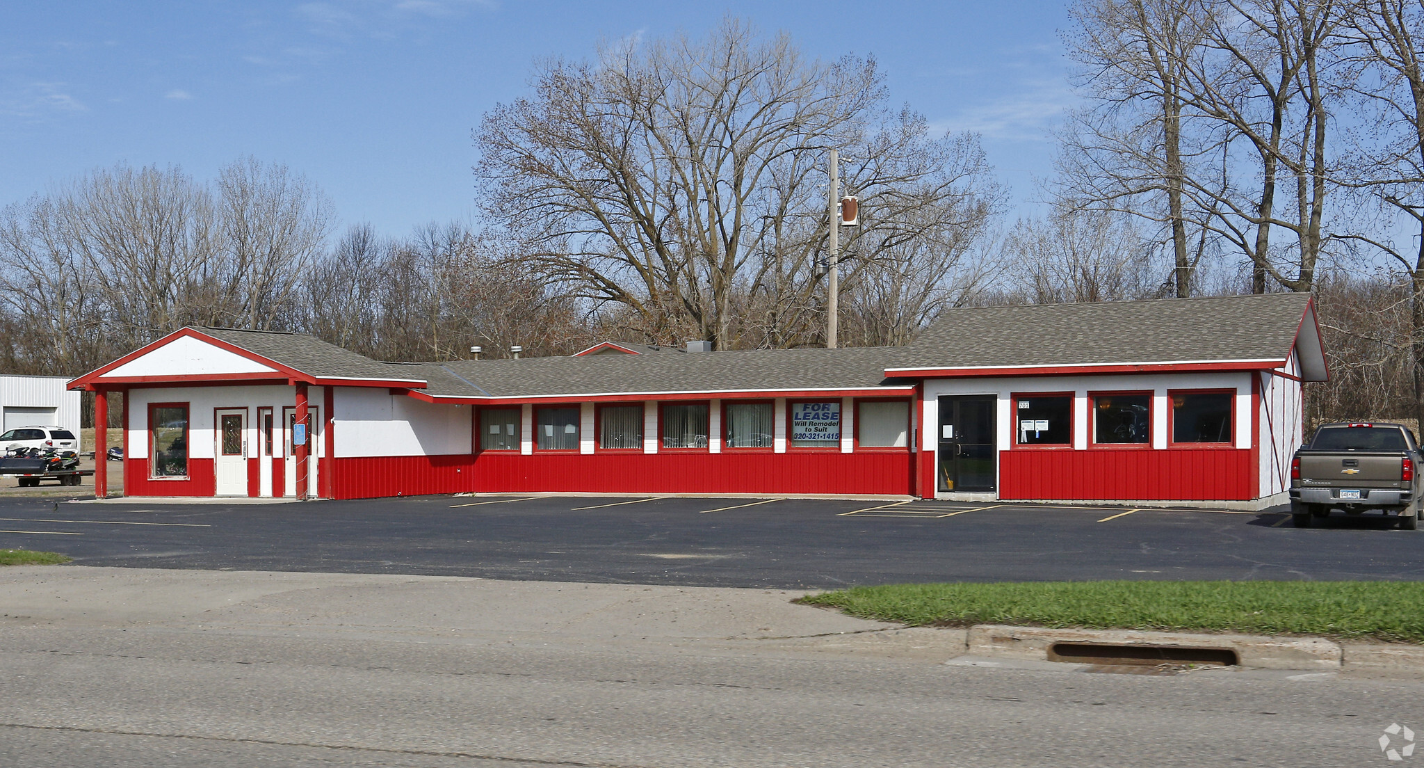 701 W Highway 212, Montevideo, MN for Rent