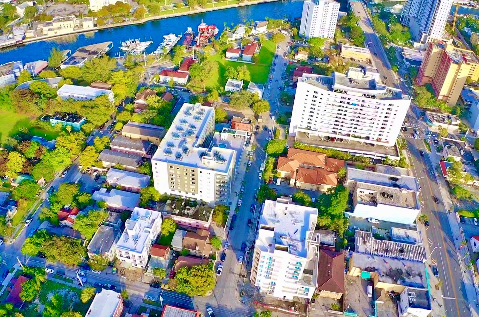 667 NW 1st St, Miami, FL for Sale