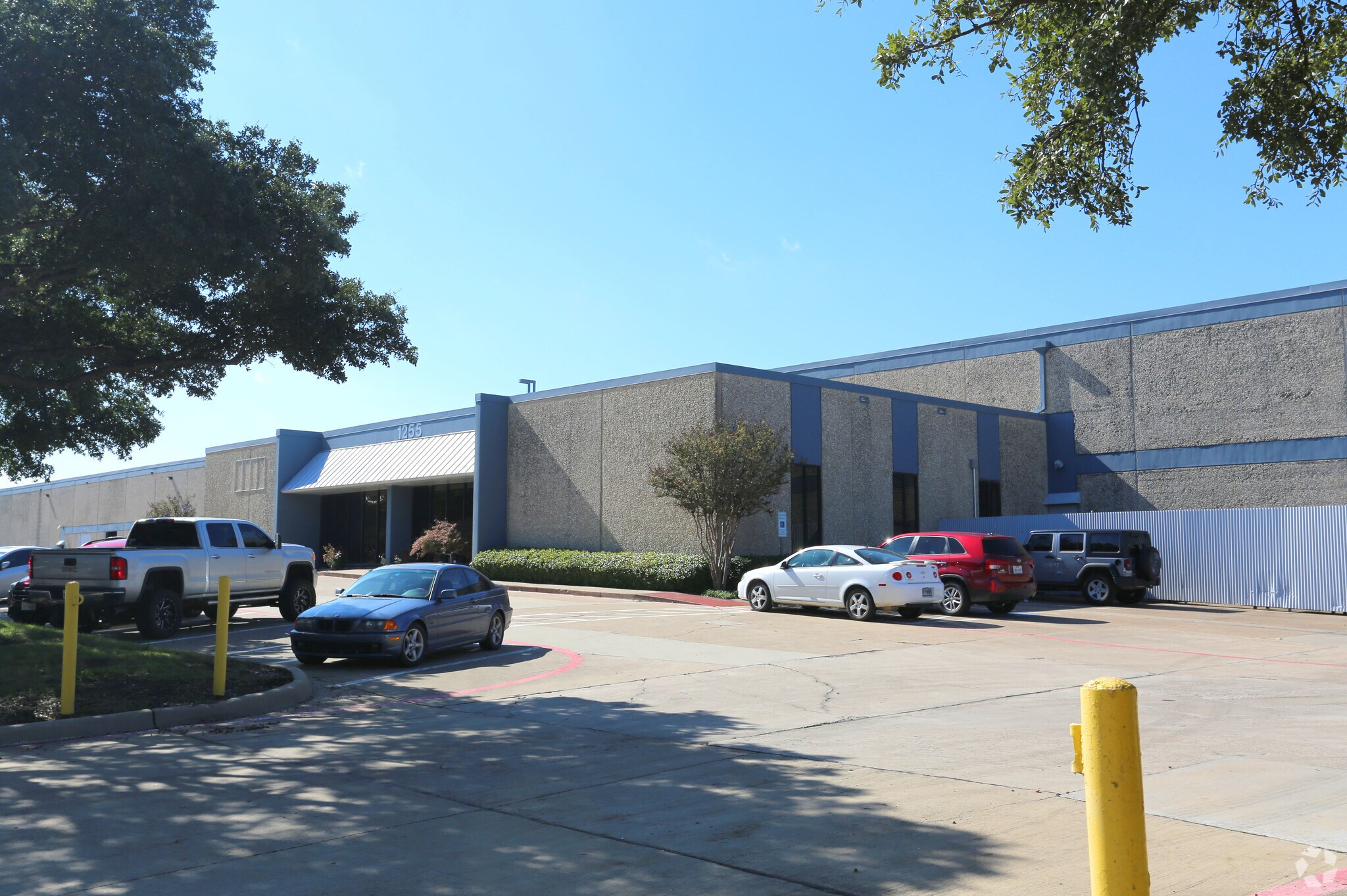 1255 Champion Cir, Carrollton, TX for Rent