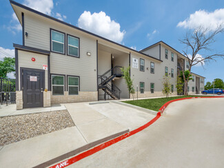 San Antonio, TX Apartments - 1501 E Southcross Blvd