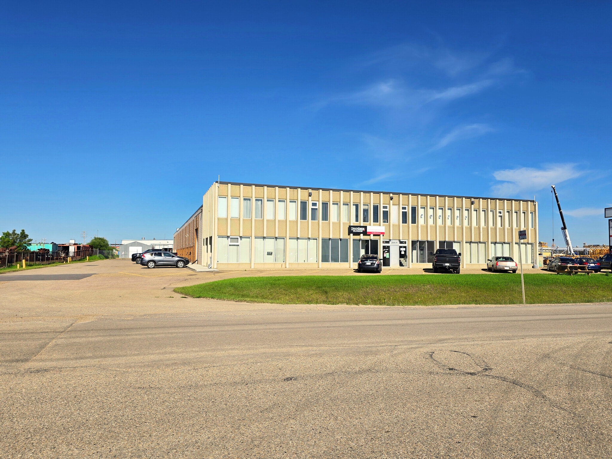 2104 8th St, Nisku, AB for Sale