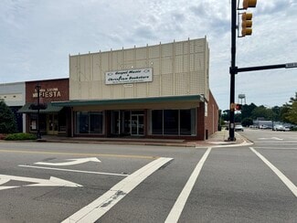 Laurinburg, NC Storefront - 212 S Main St