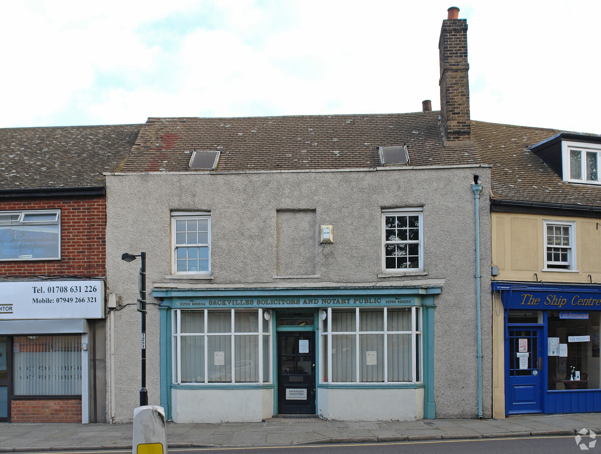 12 Broadway, Rainham, LND for Sale