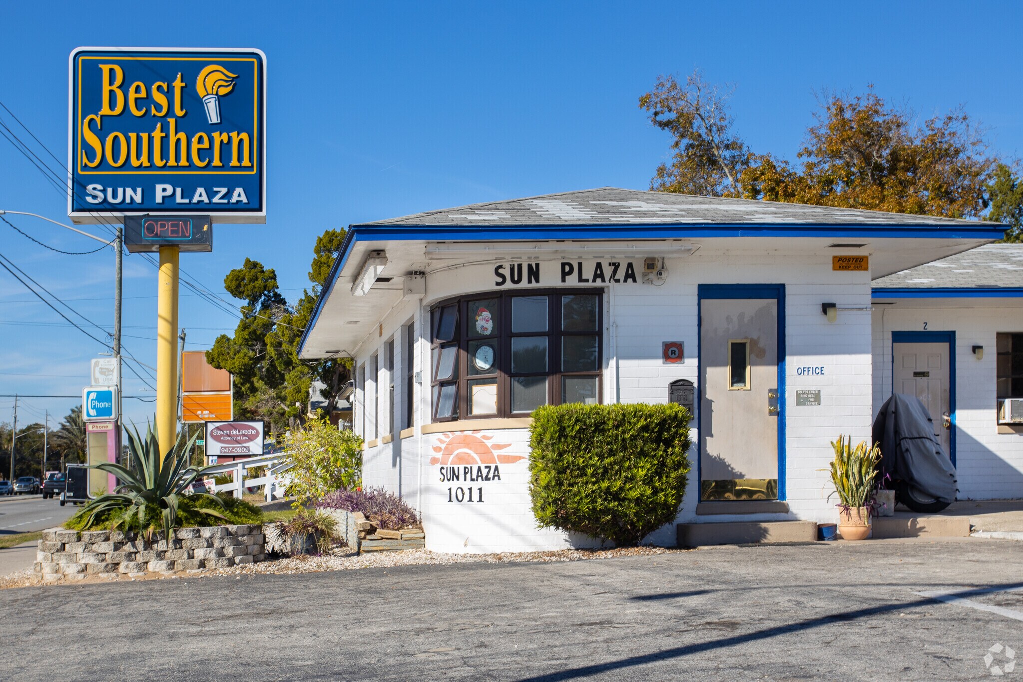 1011 S Ridgewood Ave, Daytona Beach, FL for Sale