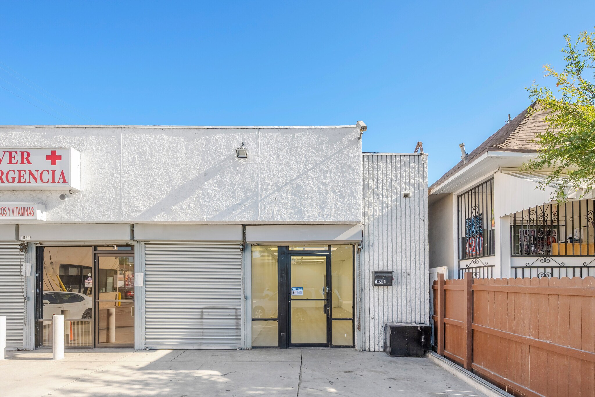 1620 S Hoover St, Los Angeles, CA for Rent