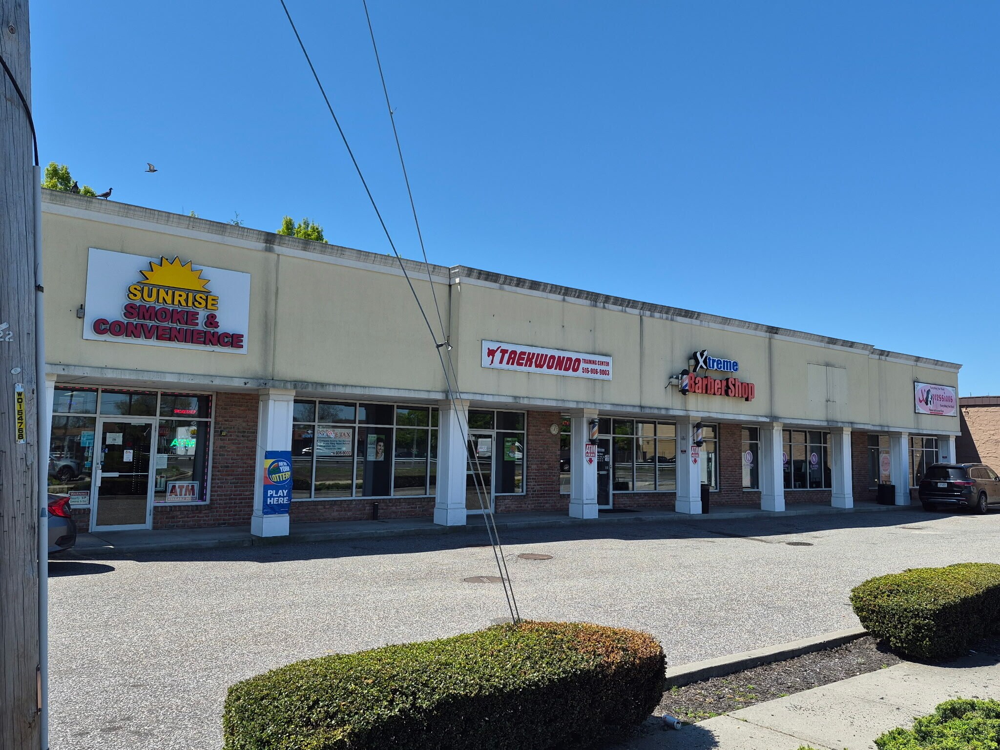 411 40th St, Lindenhurst, NY for Rent
