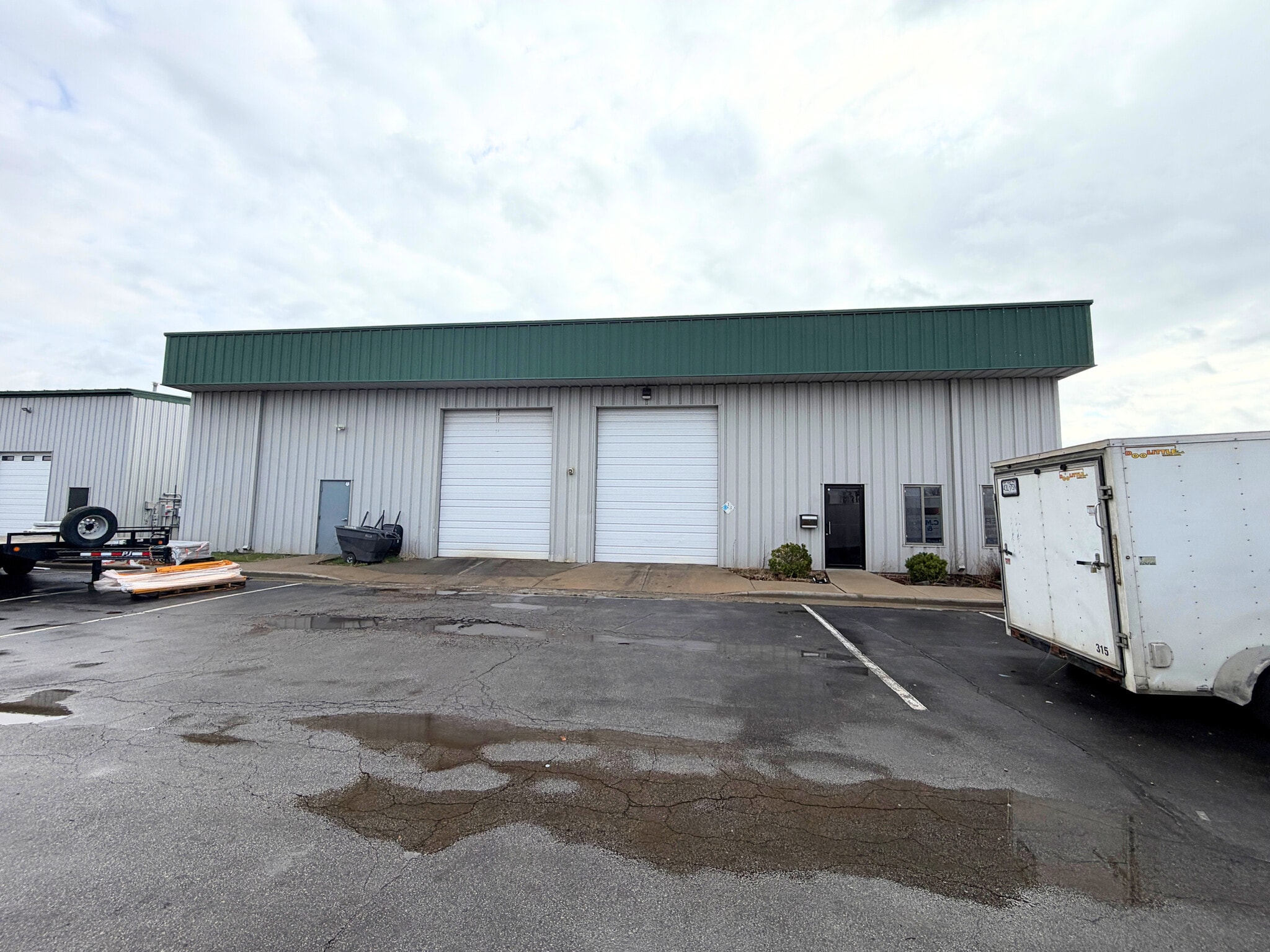 6603 Royal St, Pleasant Valley, MO for Rent