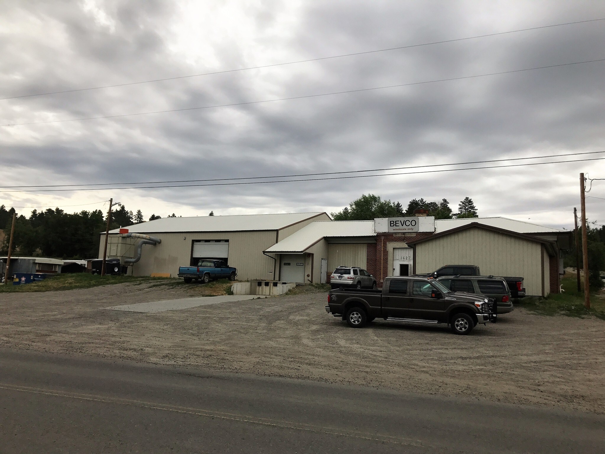 1627 Dickie Rd Billings, MT 59101 Industrial Property for Sale on