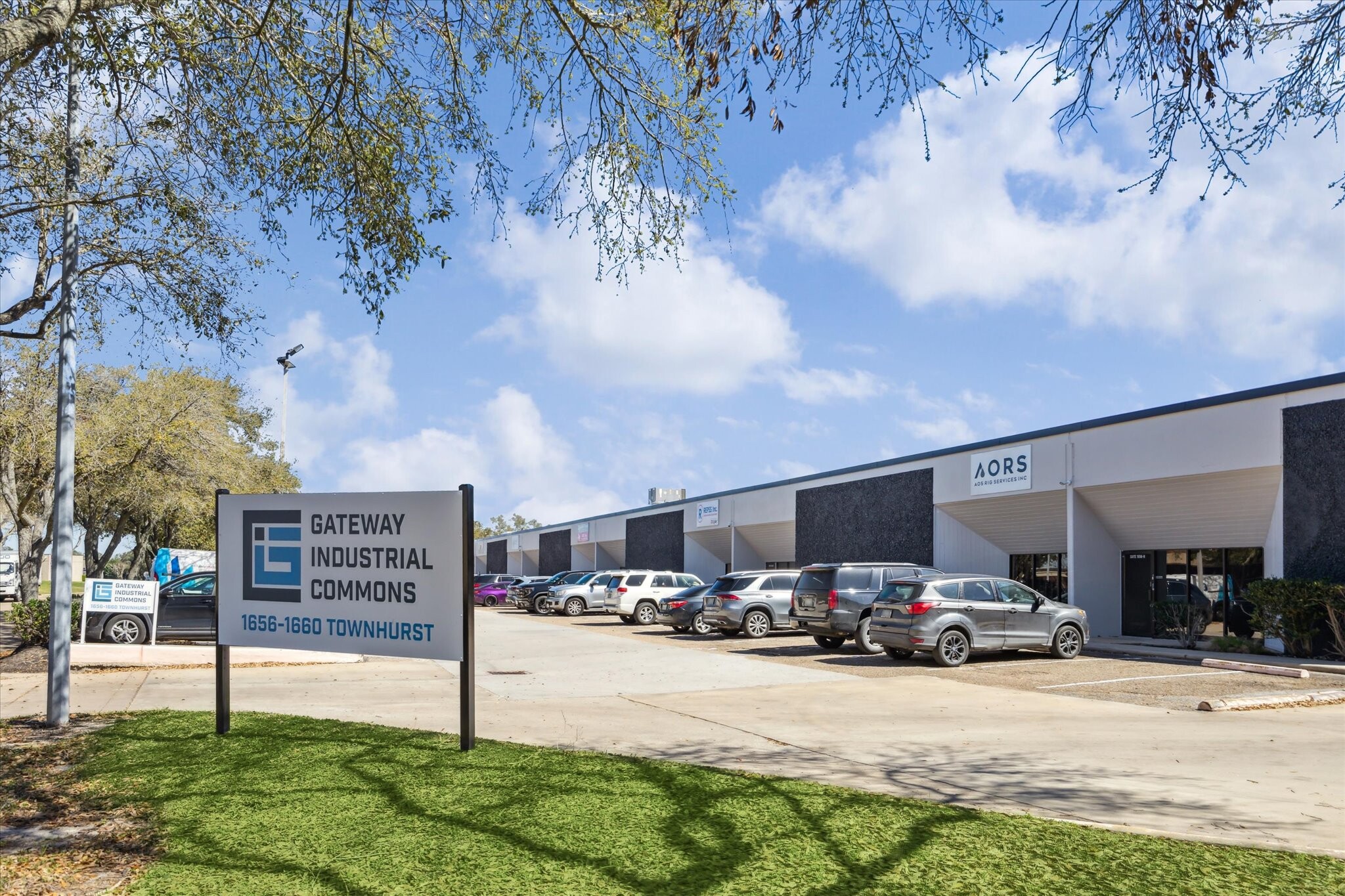1656-1660 Townhurst Dr, Houston, TX for Rent