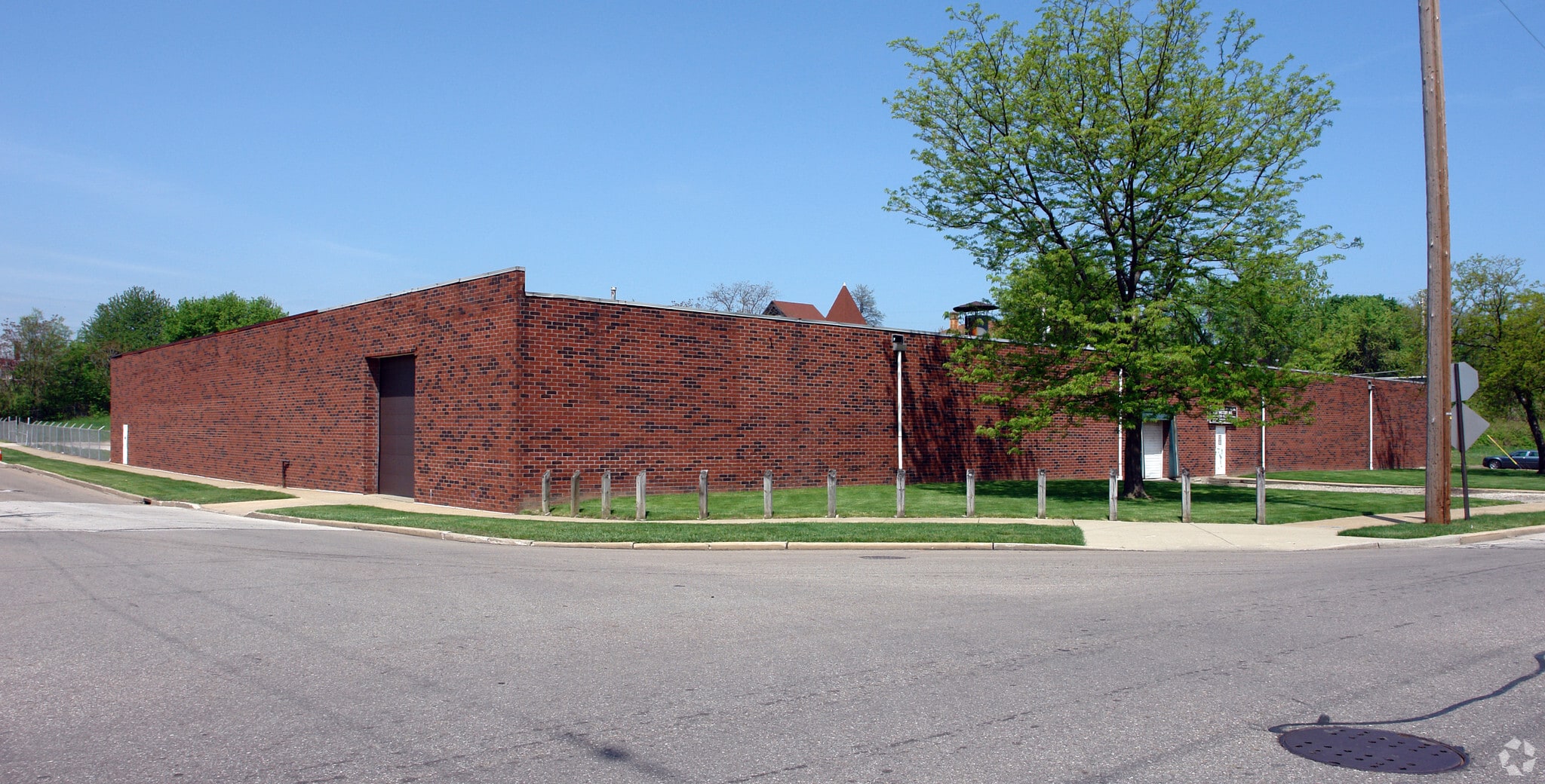 1210 Sweitzer Ave, Akron, OH for Rent
