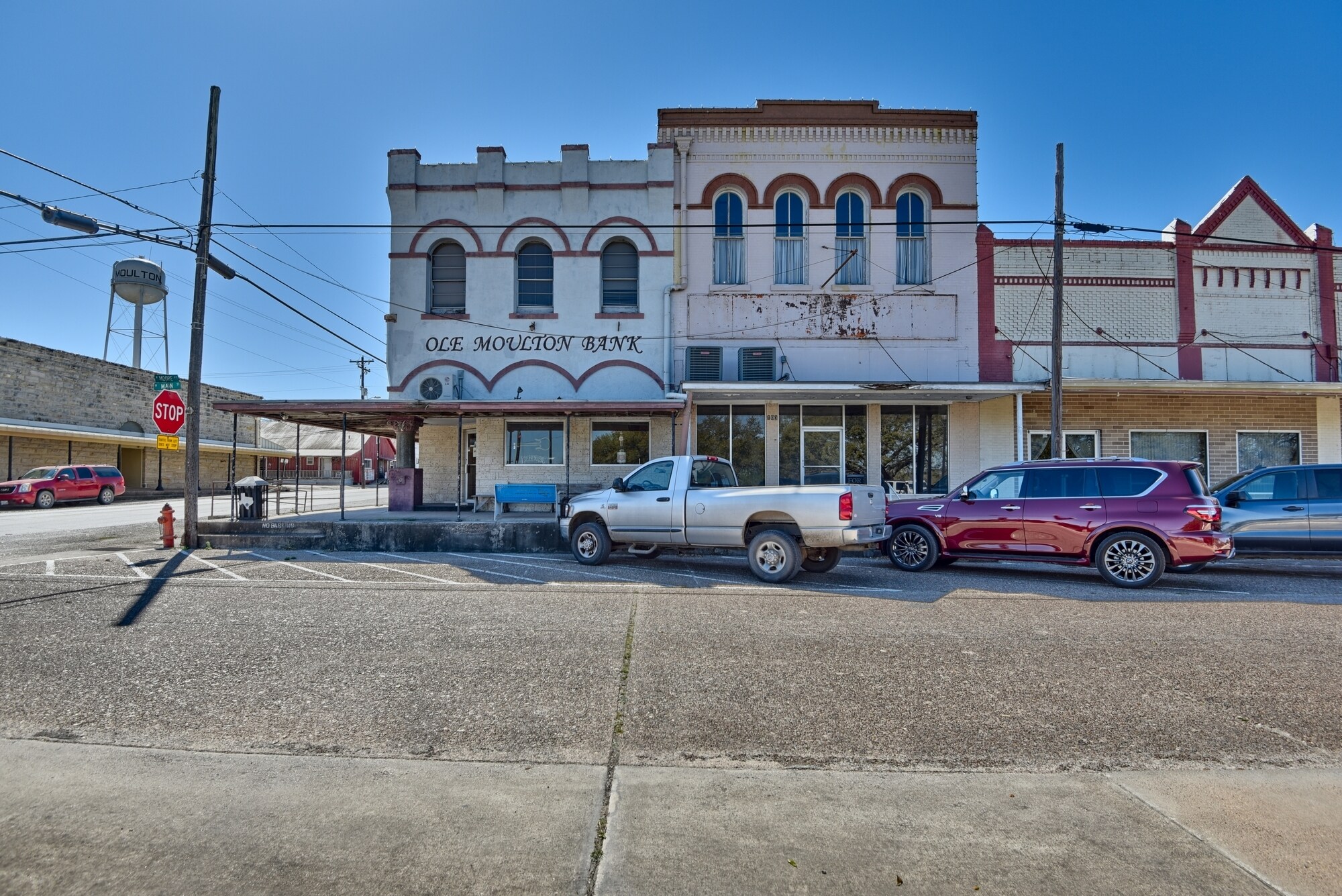 103 N Main, Moulton, TX for Sale