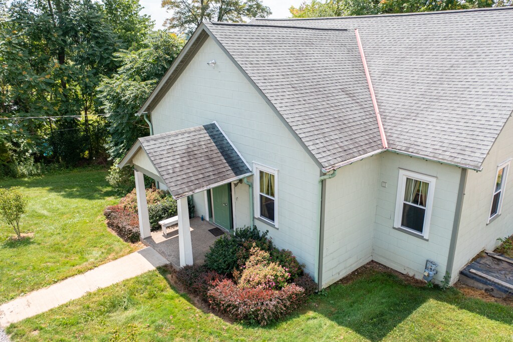 2802 Conway Wallrose Rd, Baden, PA for Sale