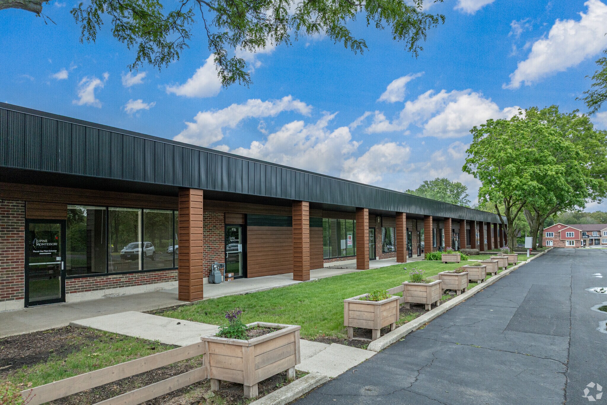 922-938 N State St, Lockport, IL for Rent
