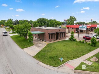 Lewisville, TX Retail - 300 Fox Ave