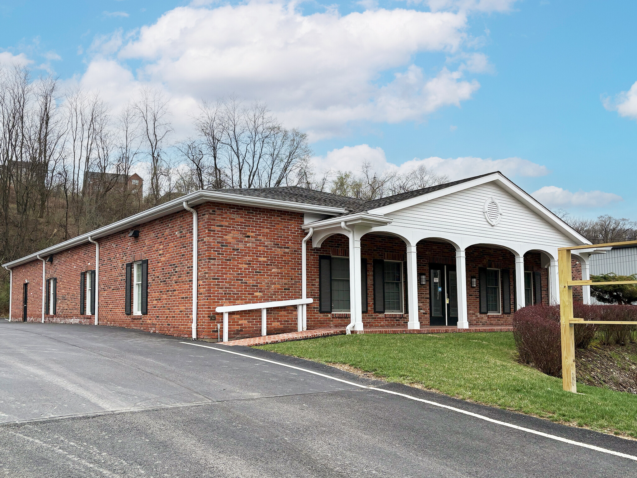 2598 Washington Rd, Canonsburg, PA for Sale