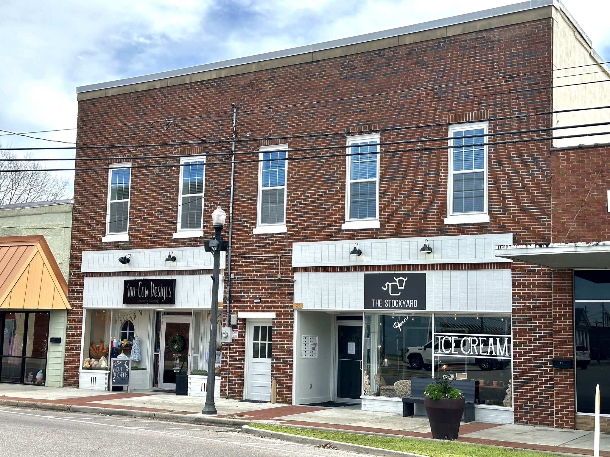 24-26 E Church St, Headland, AL for Sale