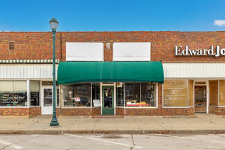 Winterset, IA Retail - 121 W Court Ave