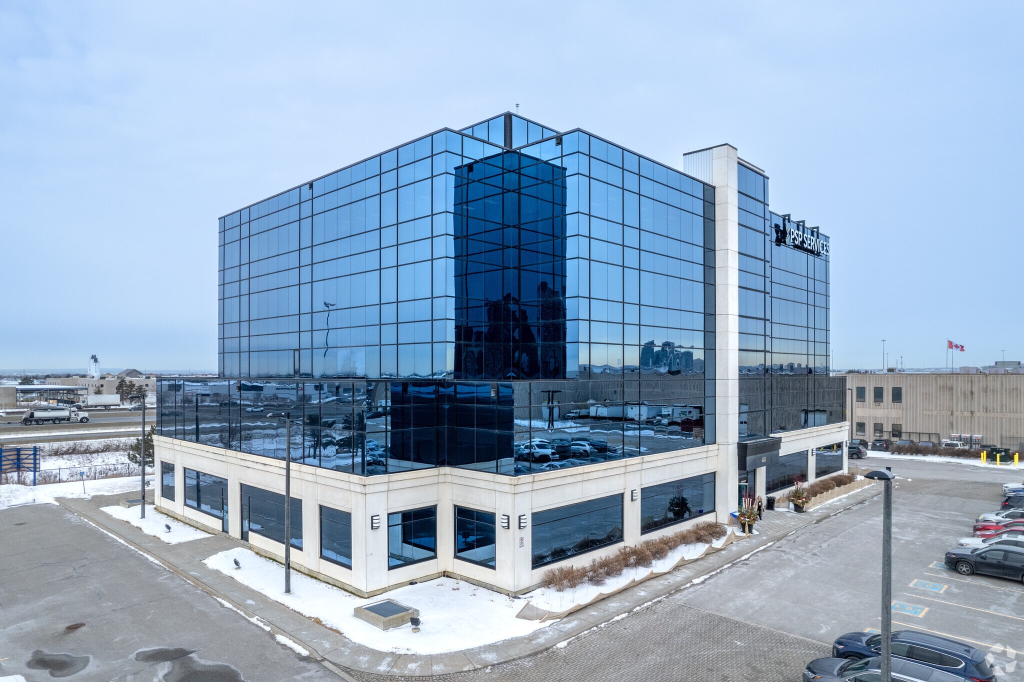 400 Applewood Cres, Vaughan, ON for Rent