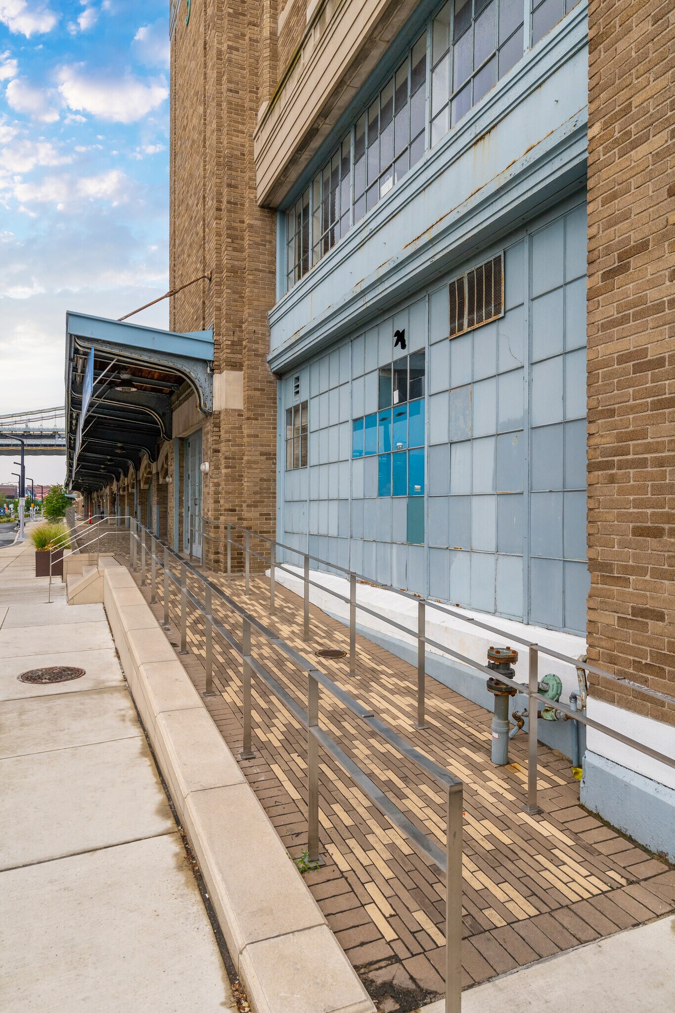 3-5 N Christopher Columbus blvd, Philadelphia, PA for Sale