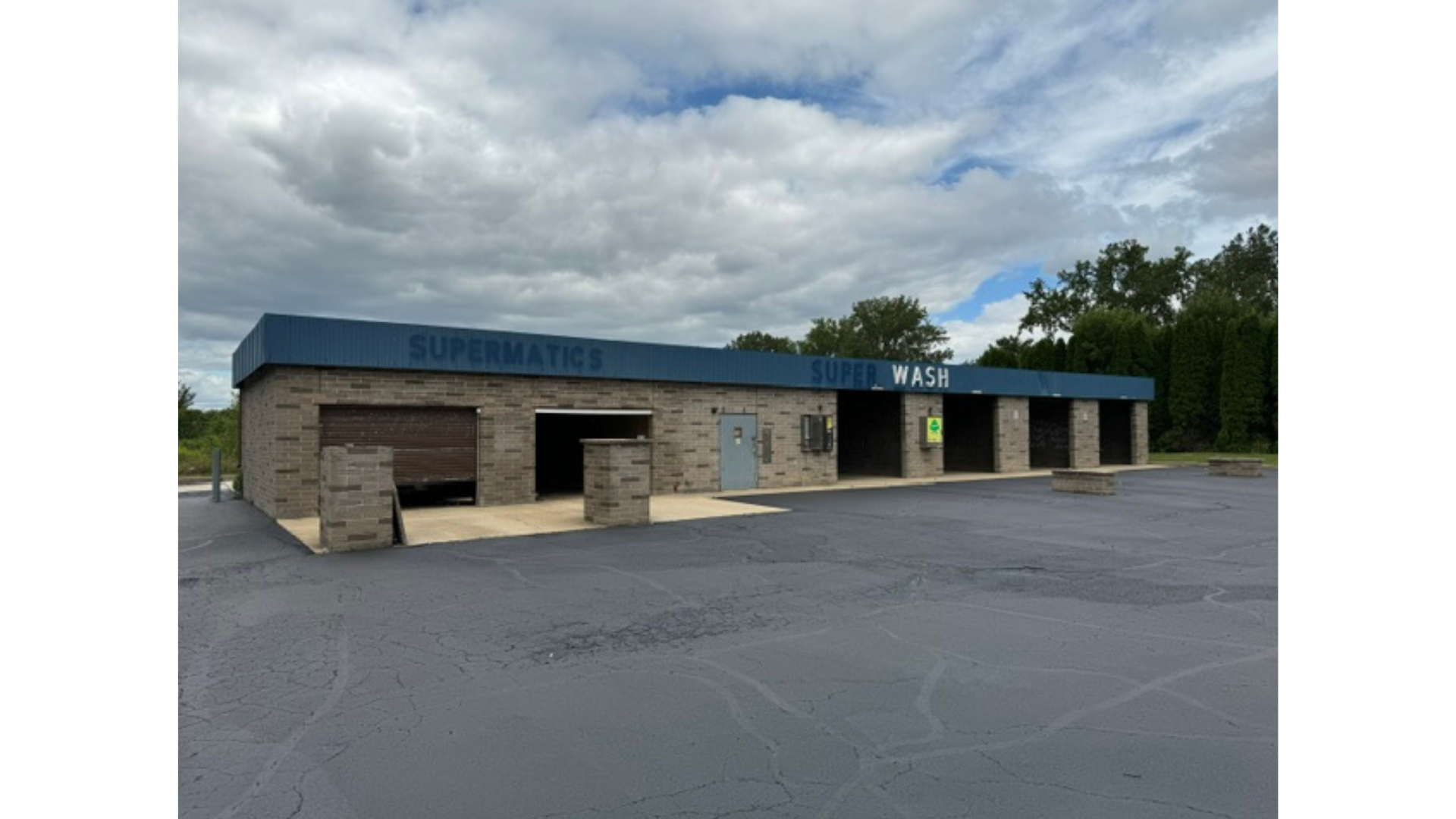 335 S Prospect Ave, Bartlett, IL for Sale