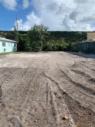 Hollywood, FL undefined