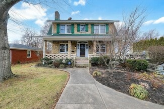 Louisville, KY Office/Medical, Office/Retail - 3208 College Dr