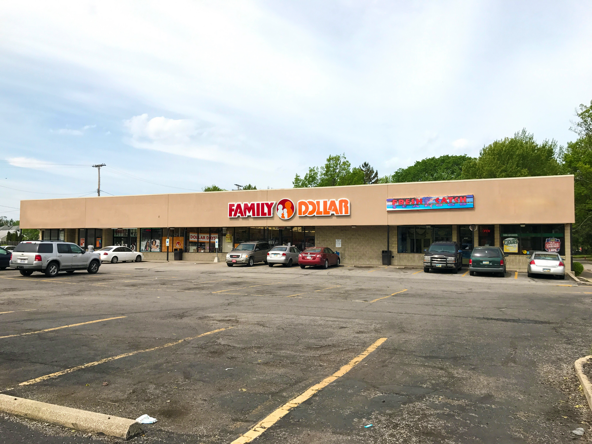 562 E 185th St Cleveland, OH 44119 - Shopping Center Property for Lease ...