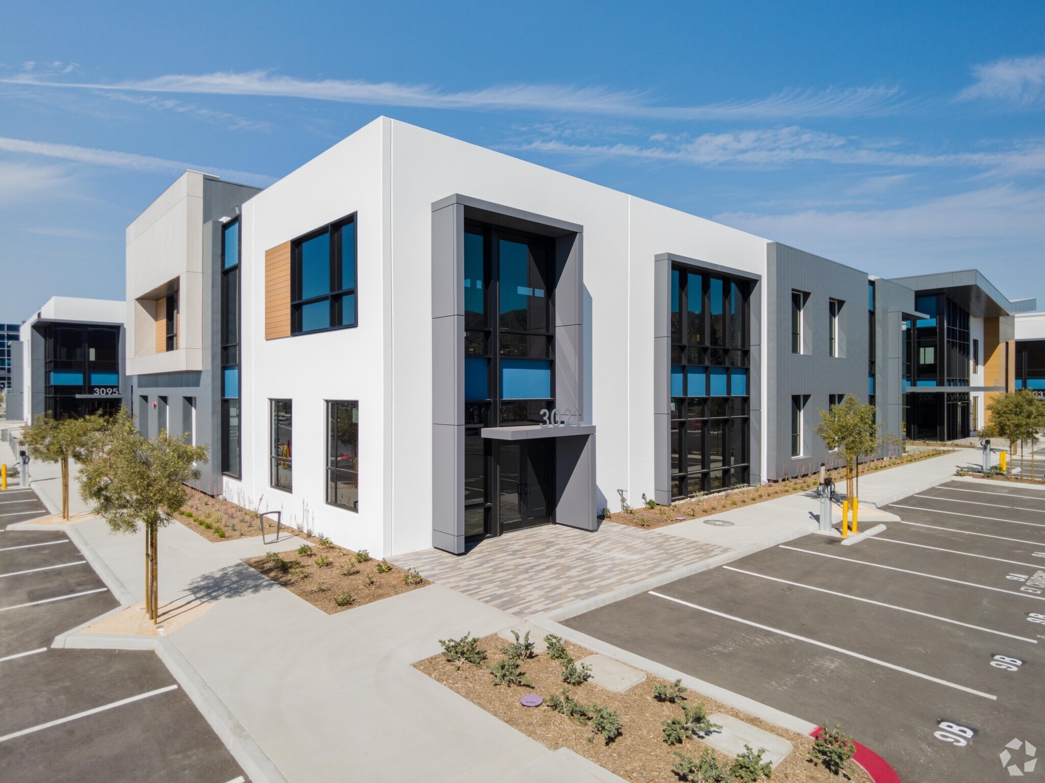 3021-3025 N Hollywood Way, Burbank, CA for Sale