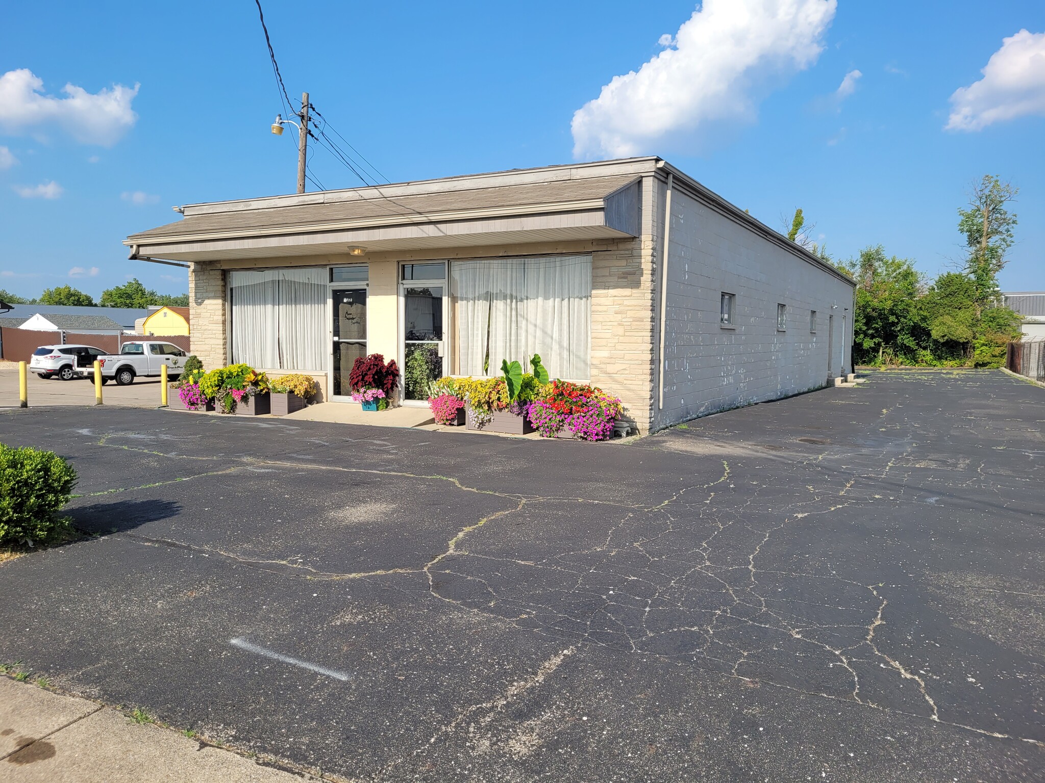 5098 Wadsworth Rd, Dayton, OH for Sale