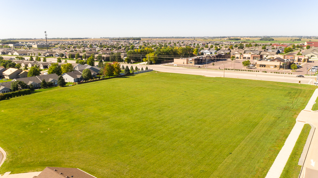 26th & Ellis Rd St, Sioux Falls, SD for Sale