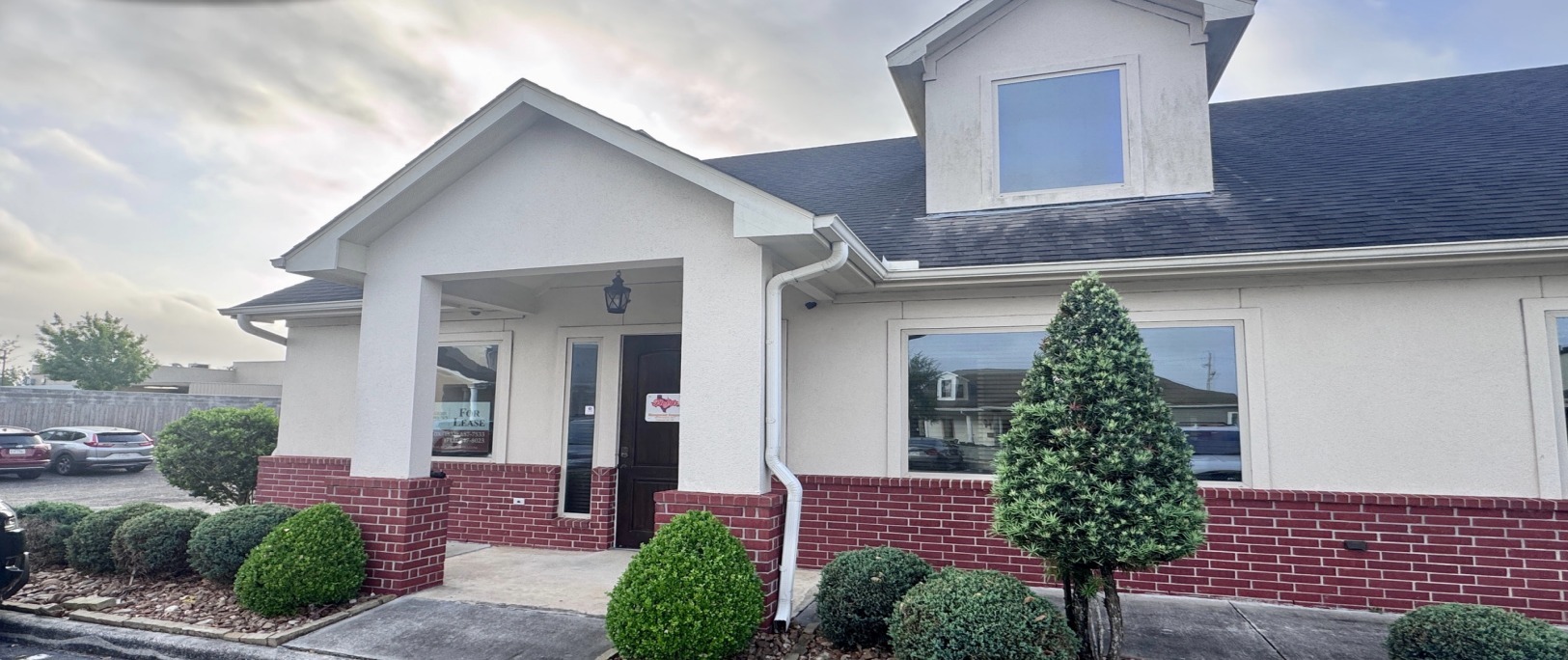306 W Parkwood Ave, Friendswood, TX for Rent