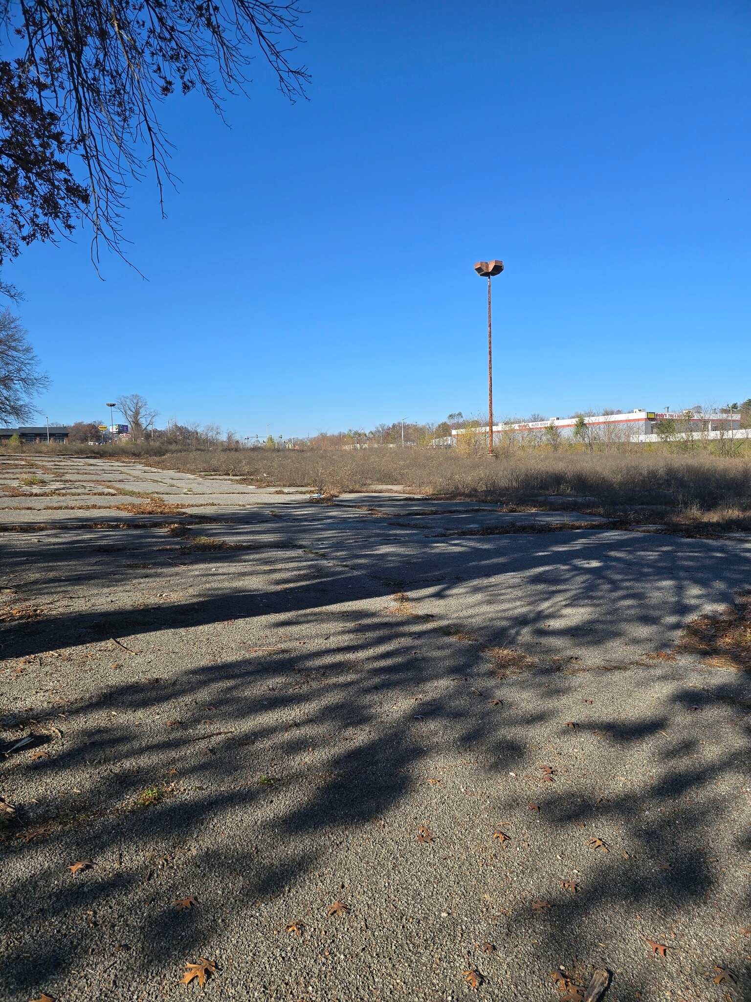 2704 Claire Ave, Alton, IL for Sale