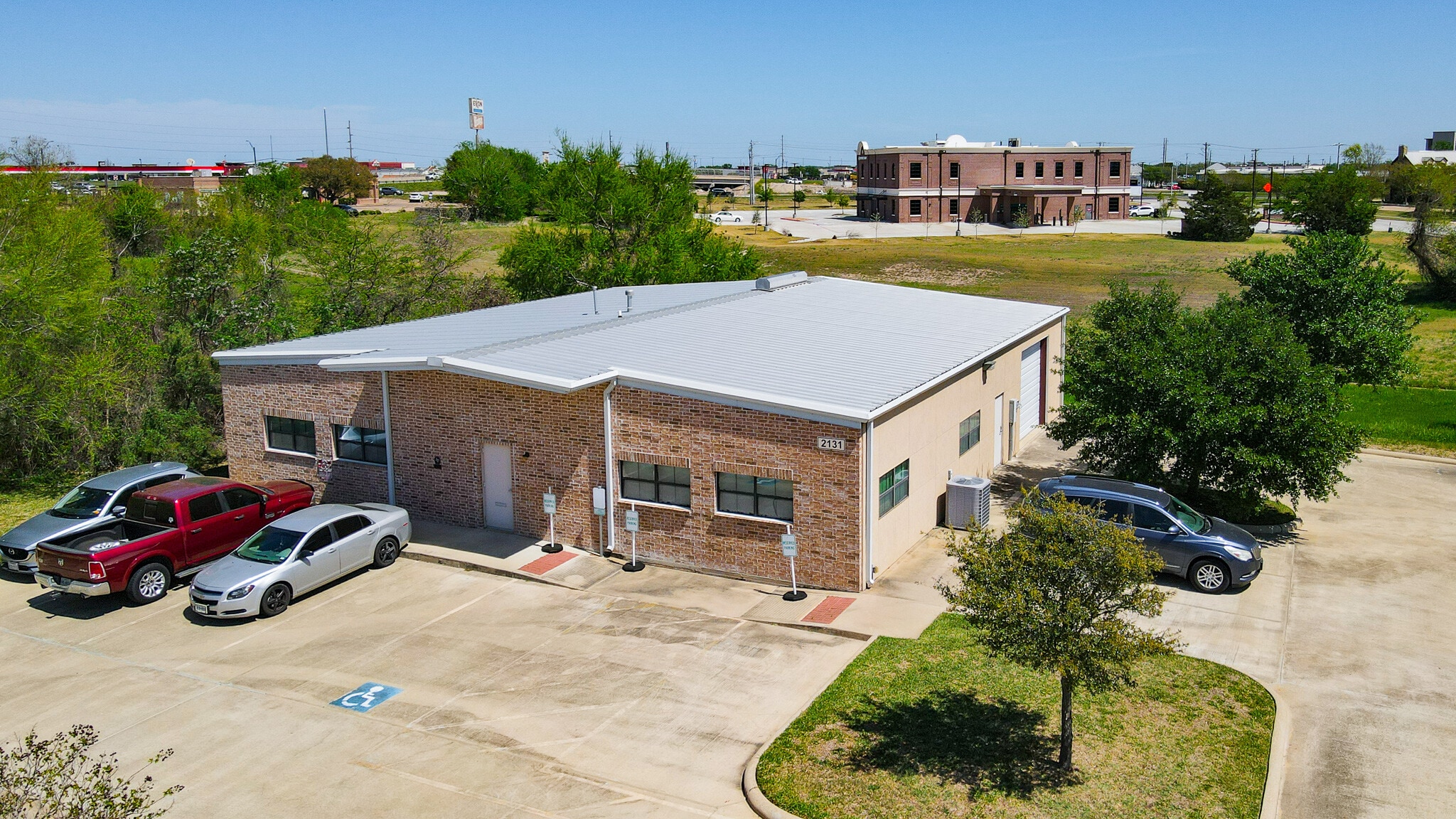 2131 W Briargate Dr, Bryan, TX for Sale