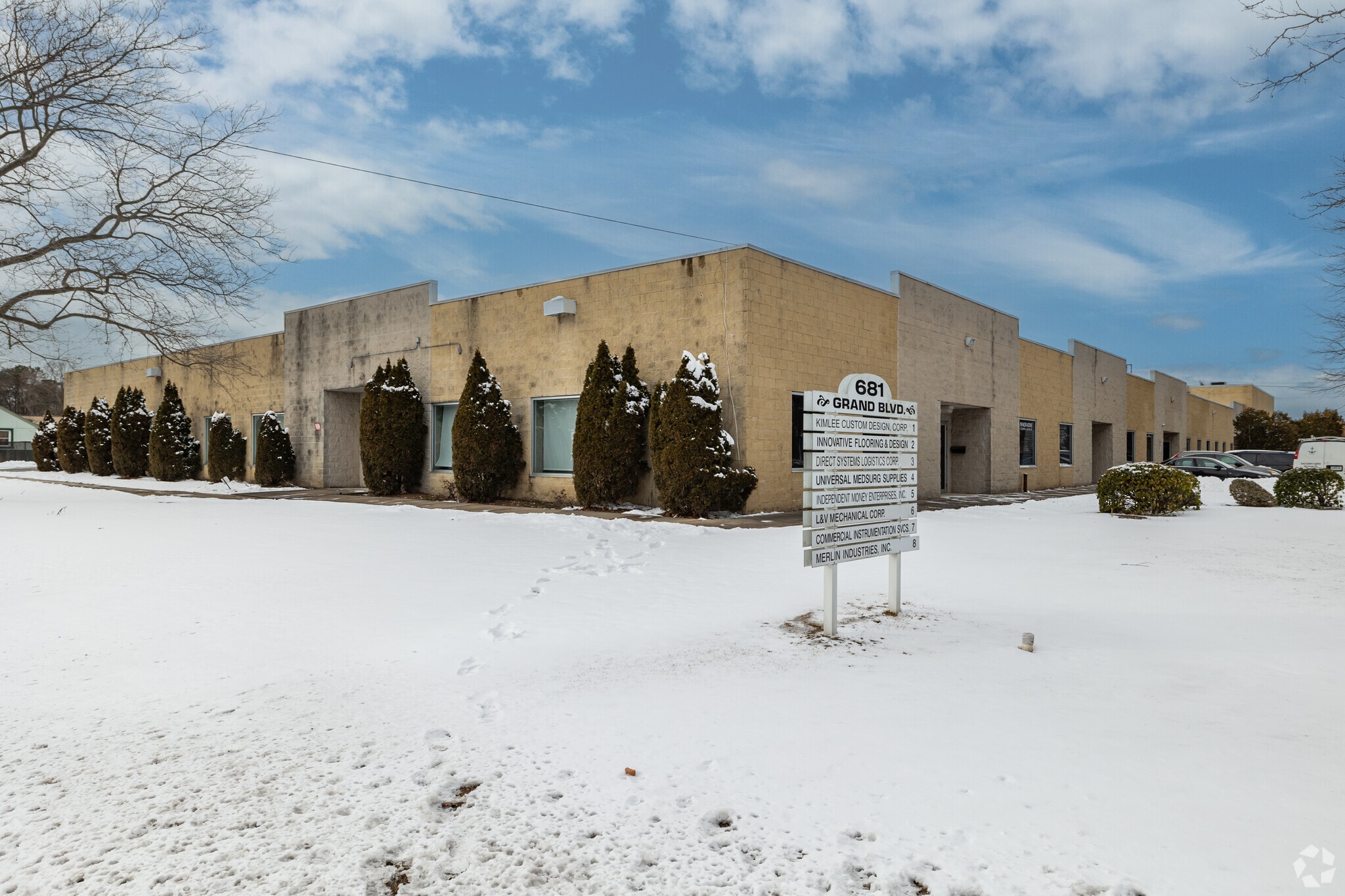 681 Grand Blvd, Deer Park, NY for Rent