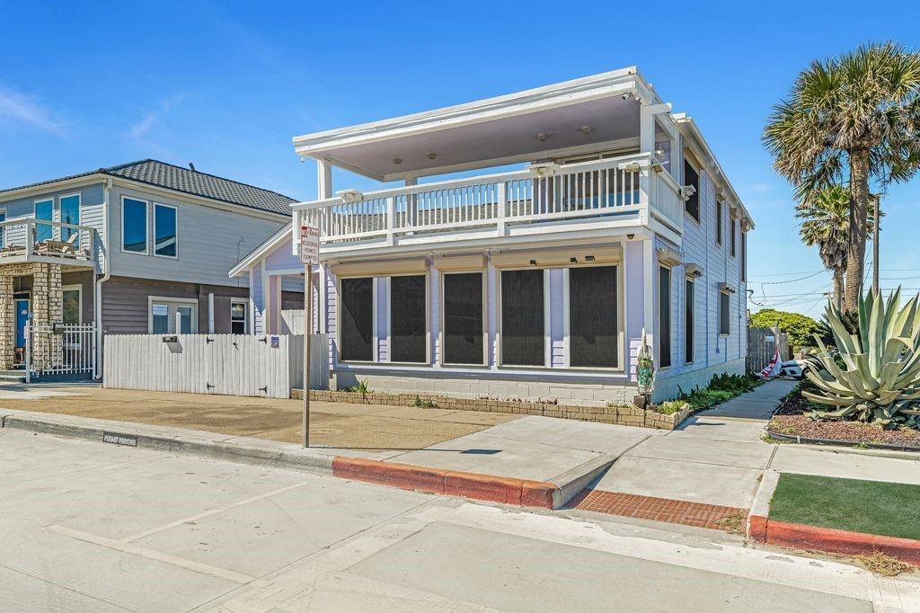 3102 Avenue S, Galveston, TX for Sale
