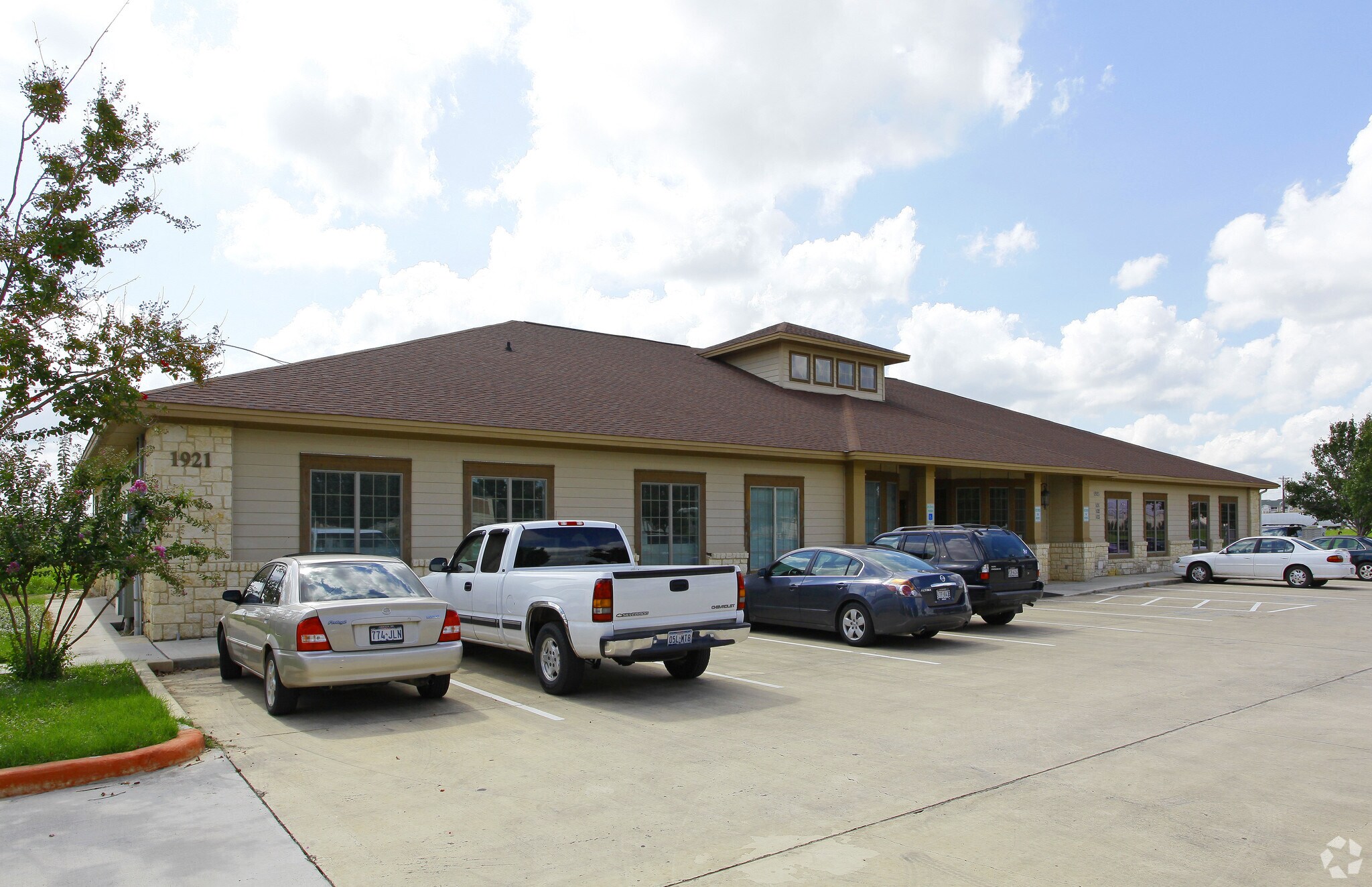 1921 Corporate Dr, San Marcos, TX for Rent
