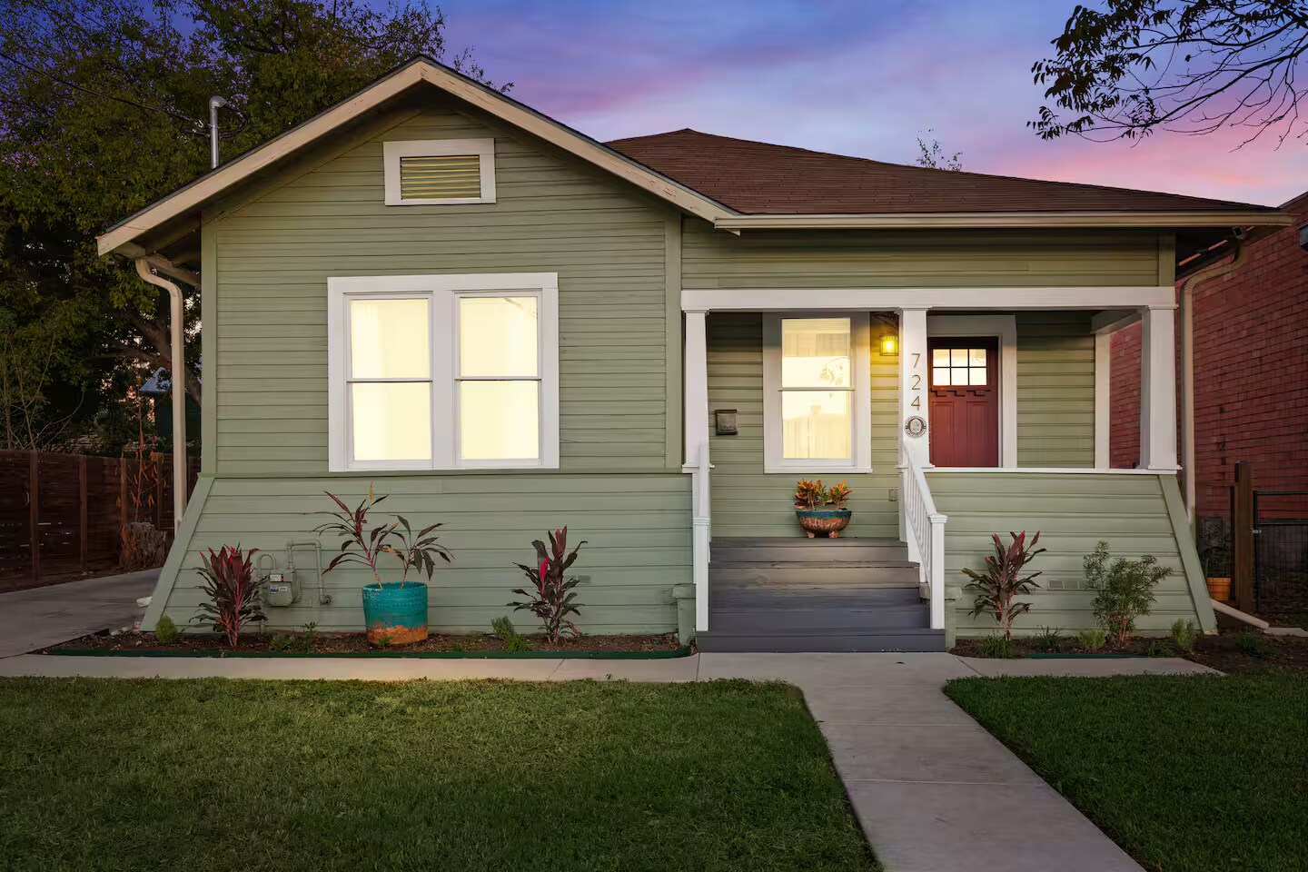 724 N Cherry St, San Antonio, TX for Sale
