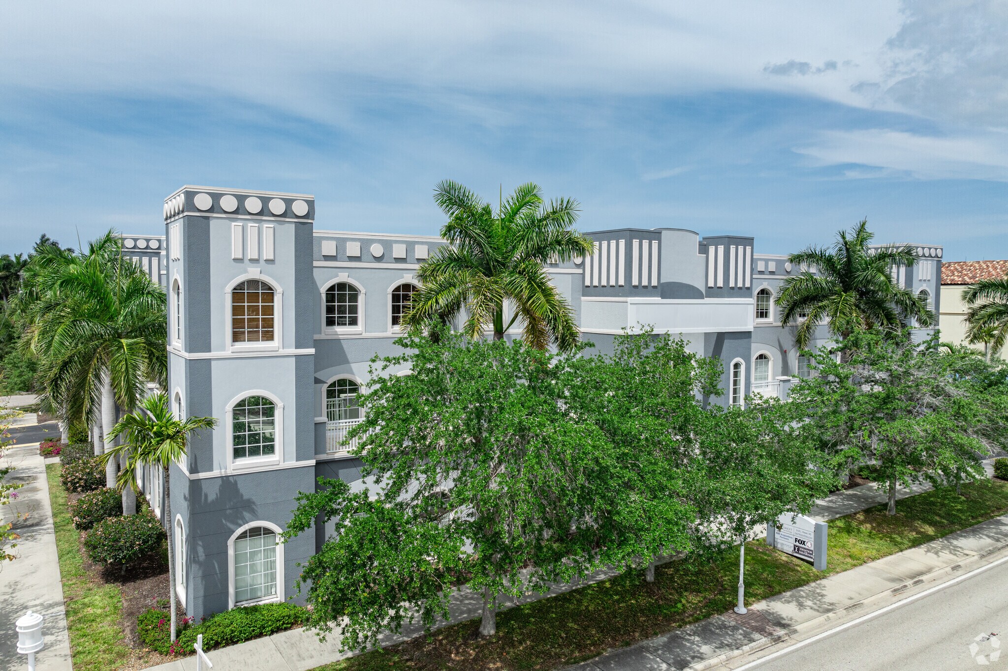 625 Tamiami Trl N, Naples, FL for Rent