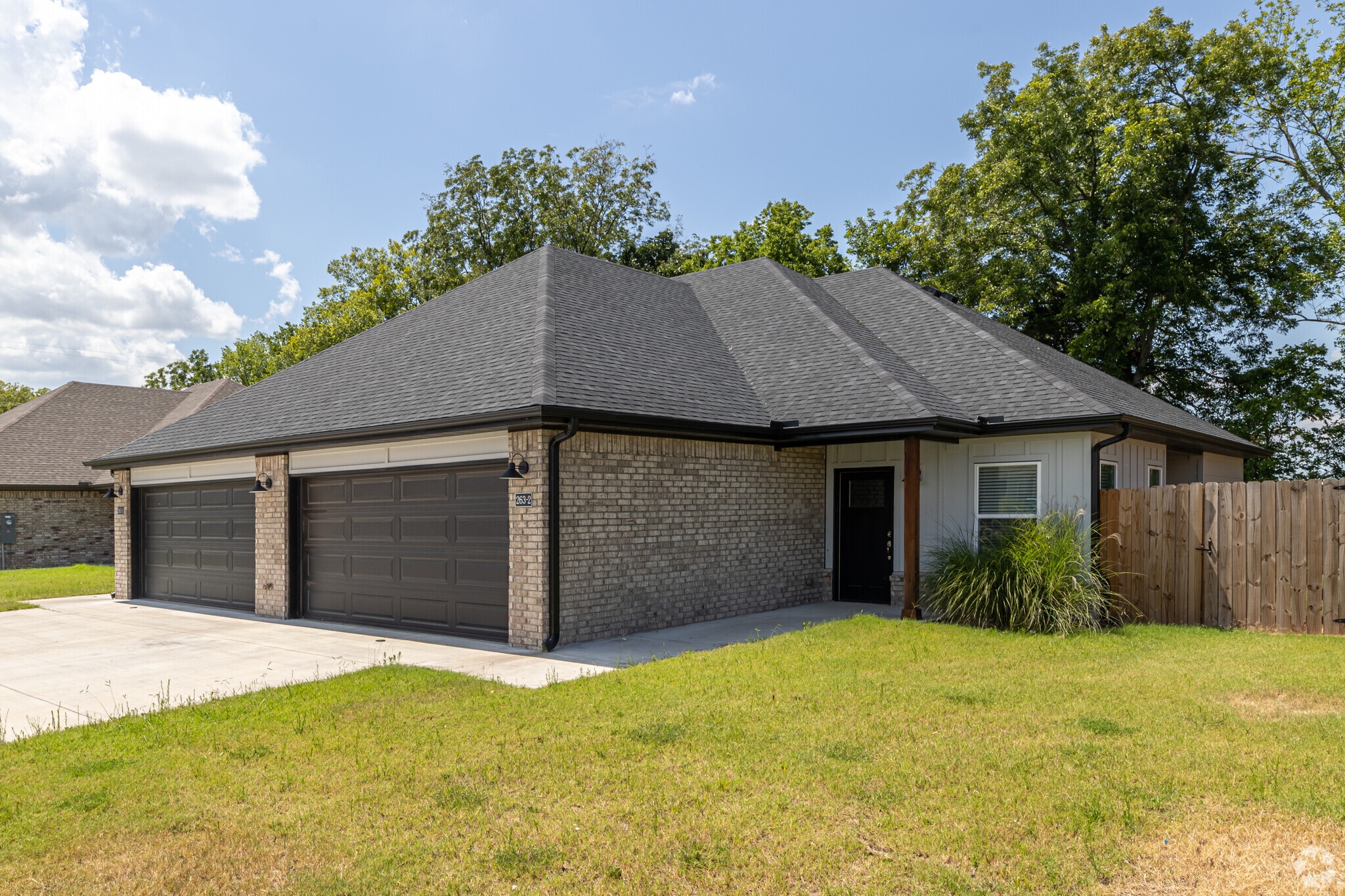 275 N Hunter St, Farmington, AR for Sale