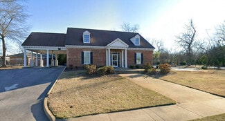 Sandersville, GA Bank - 219 S Harris St