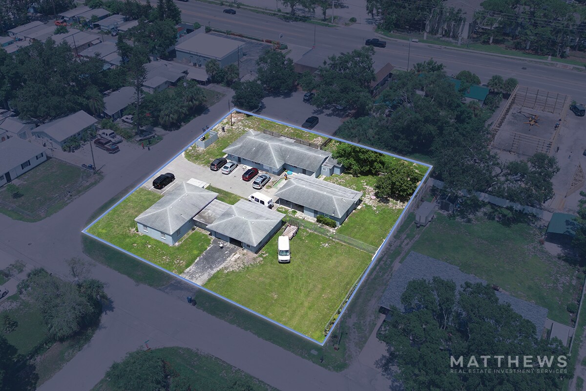 2619 45th Ave W, Bradenton, FL for Sale