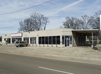 Memphis, TN undefined - 3078-3086 Summer Ave