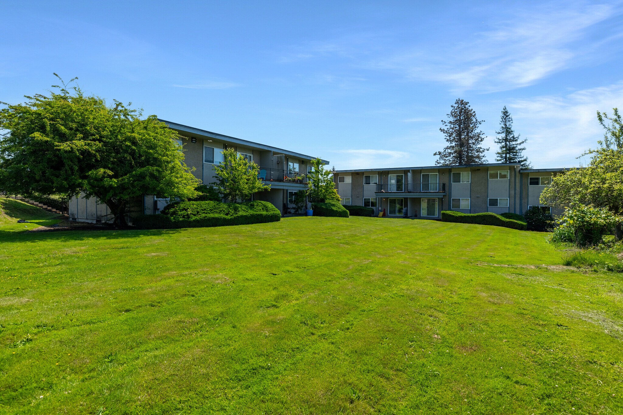 1933-1935 S Market Blvd, Chehalis, WA for Sale