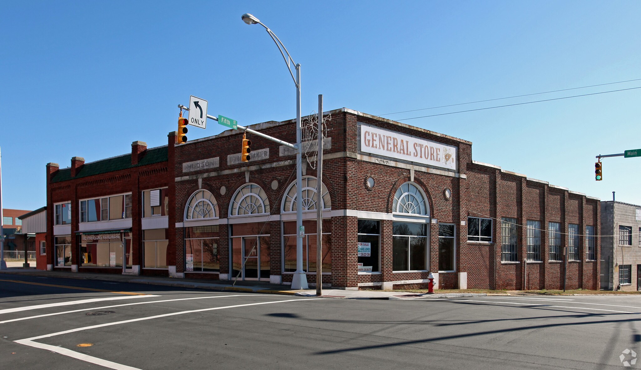 736 S Main St, Burlington, NC for Sale