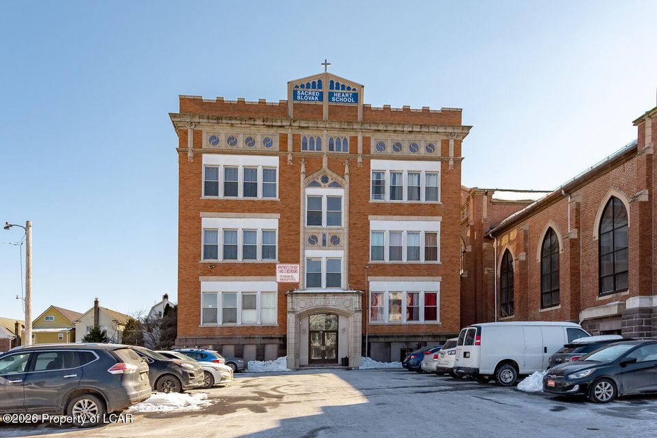 611 N Main St, Plains, PA for Sale